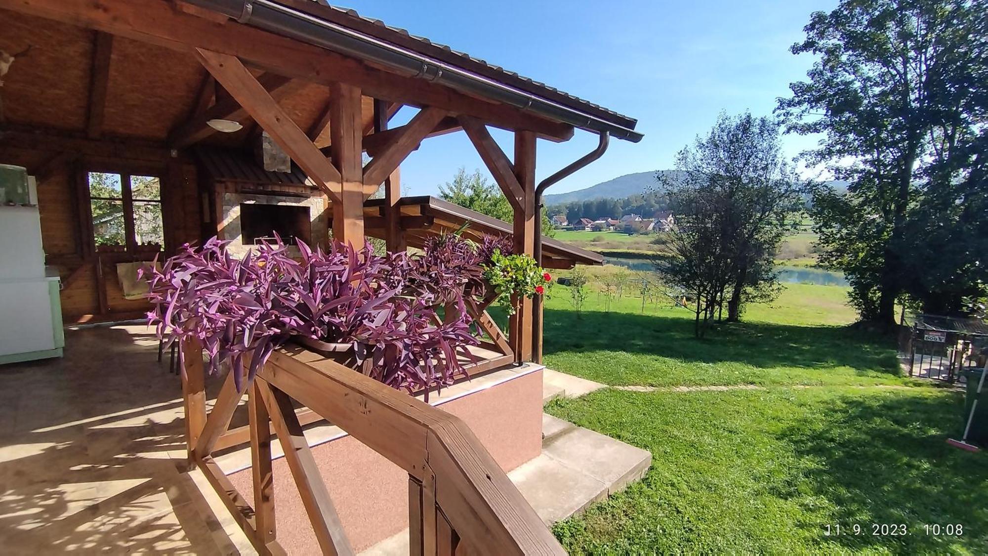 Izvor Apartment Ogulin Luaran gambar
