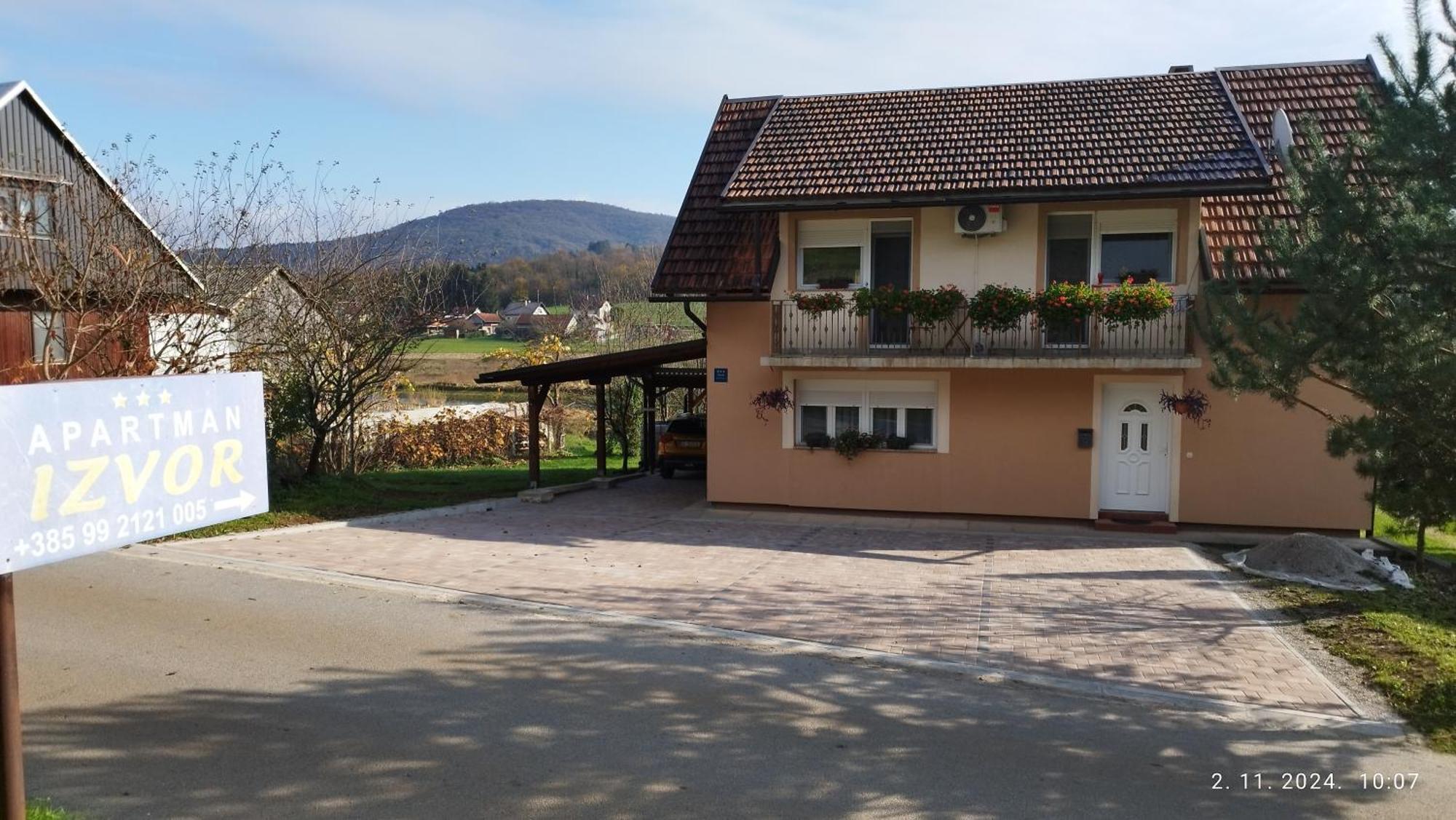 Izvor Apartment Ogulin Luaran gambar